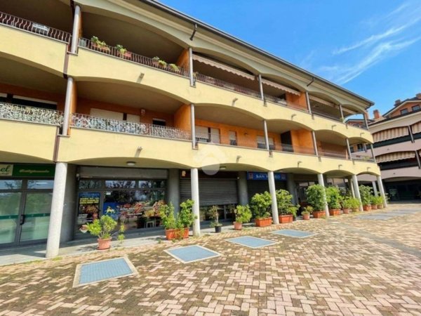 appartamento in vendita a Peschiera Borromeo in zona Mezzate