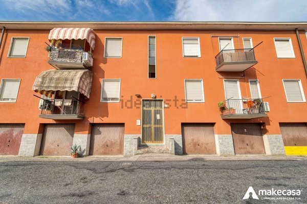 appartamento in vendita a Peschiera Borromeo in zona Canzo