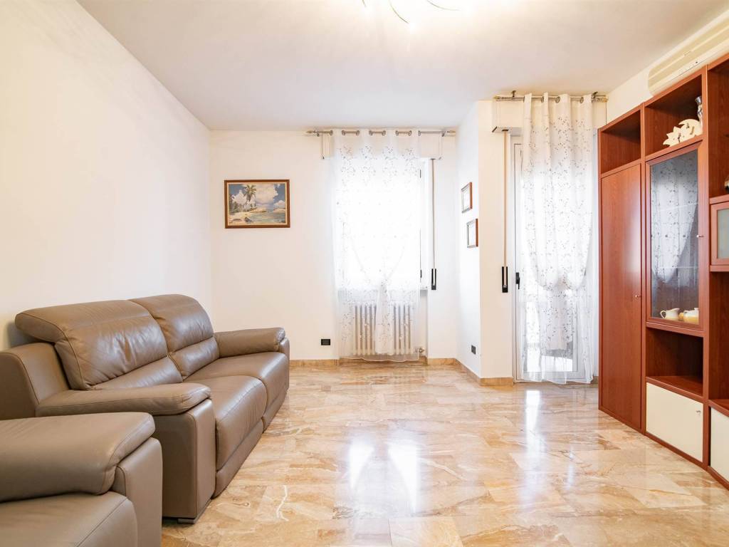 appartamento in vendita a Peschiera Borromeo in zona Bettola
