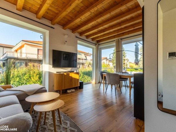 casa indipendente in vendita a Peschiera Borromeo in zona Bettola