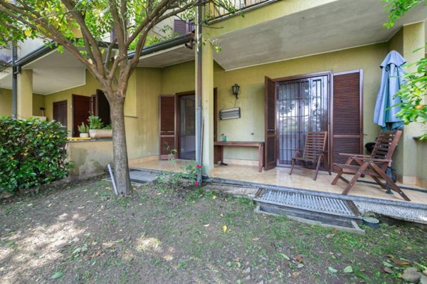 casa indipendente in vendita a Pessano con Bornago