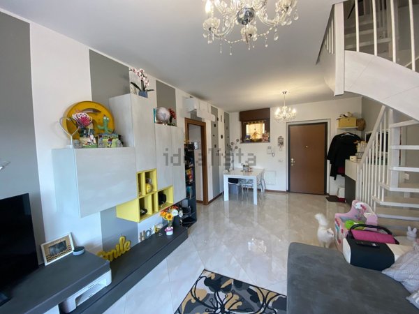 appartamento in vendita a Pessano con Bornago