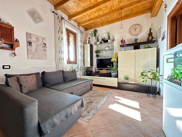 appartamento in vendita a Pessano con Bornago