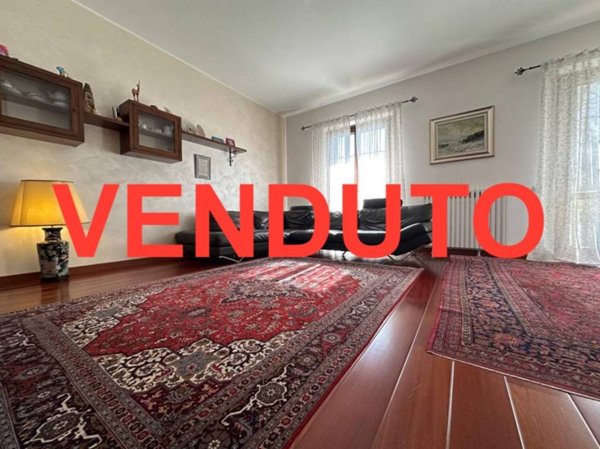 casa indipendente in vendita a Pessano con Bornago