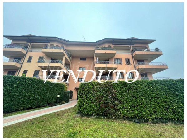 appartamento in vendita a Pessano con Bornago