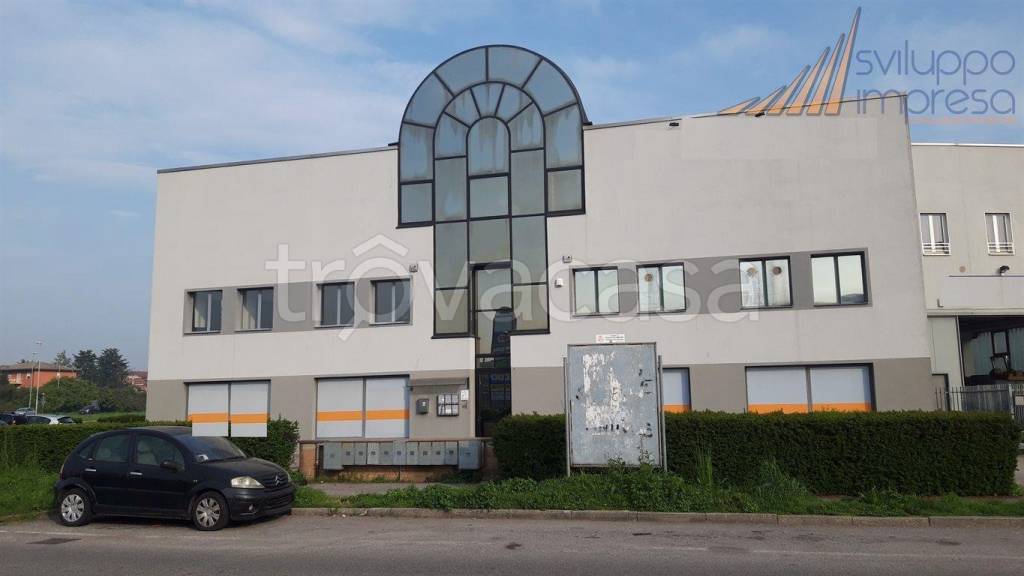 appartamento in vendita a Pessano con Bornago