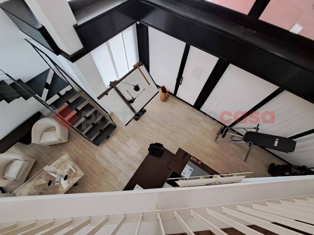 ufficio in vendita a Pessano con Bornago