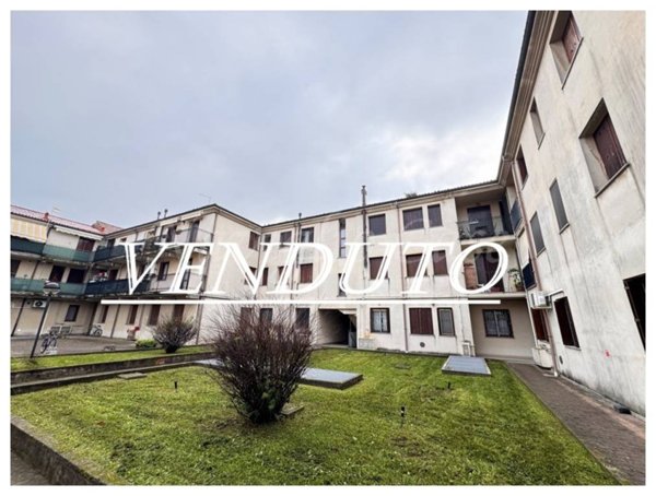 appartamento in vendita a Pessano con Bornago
