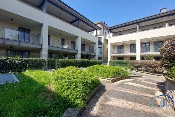 appartamento in vendita a Pessano con Bornago