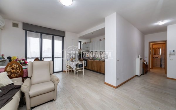 appartamento in vendita a Pessano con Bornago