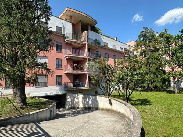 appartamento in vendita a Pessano con Bornago