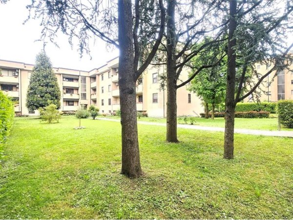 appartamento in vendita a Pessano con Bornago