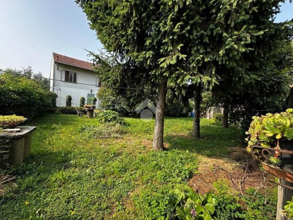 casa indipendente in vendita a Pessano con Bornago