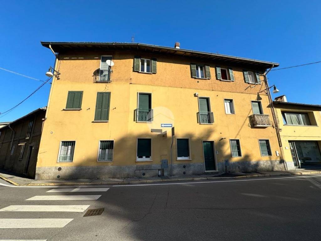 appartamento in vendita a Pessano con Bornago