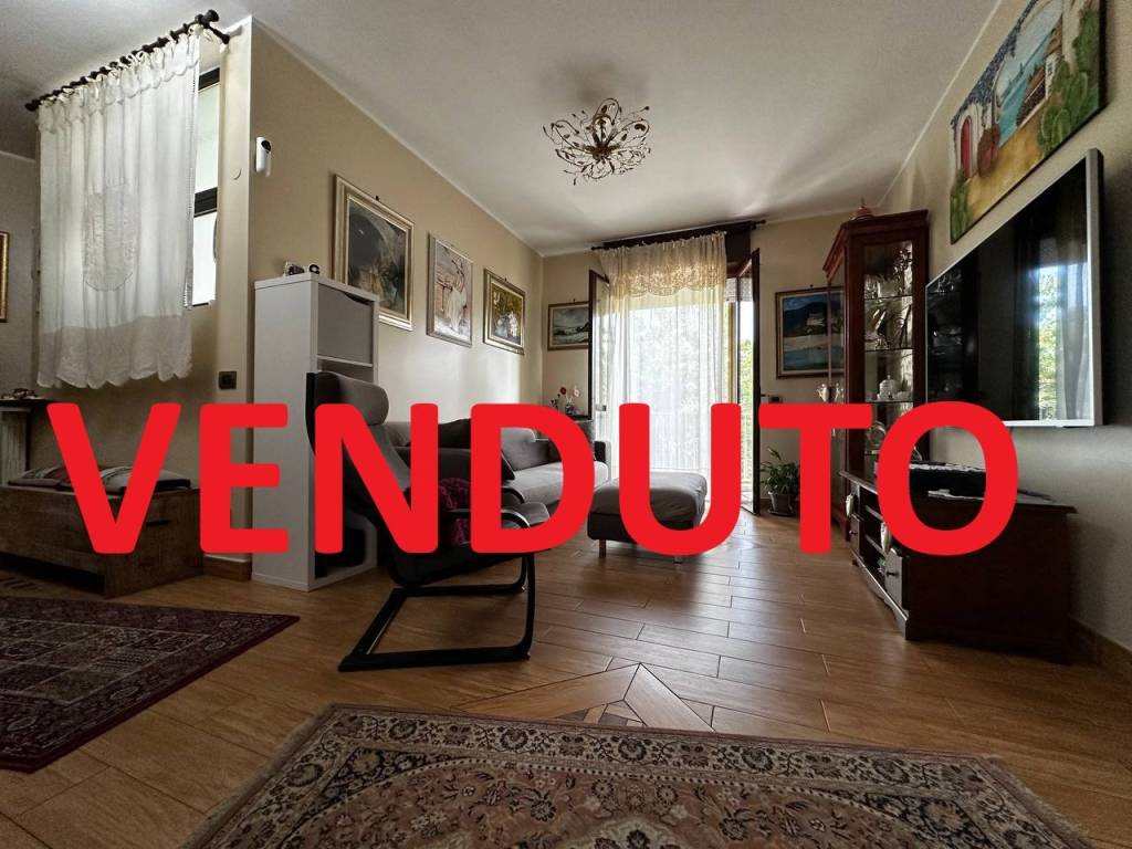 appartamento in vendita a Pessano con Bornago