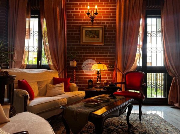 casa indipendente in vendita a Pessano con Bornago