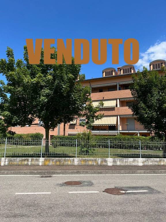 appartamento in vendita a Pessano con Bornago
