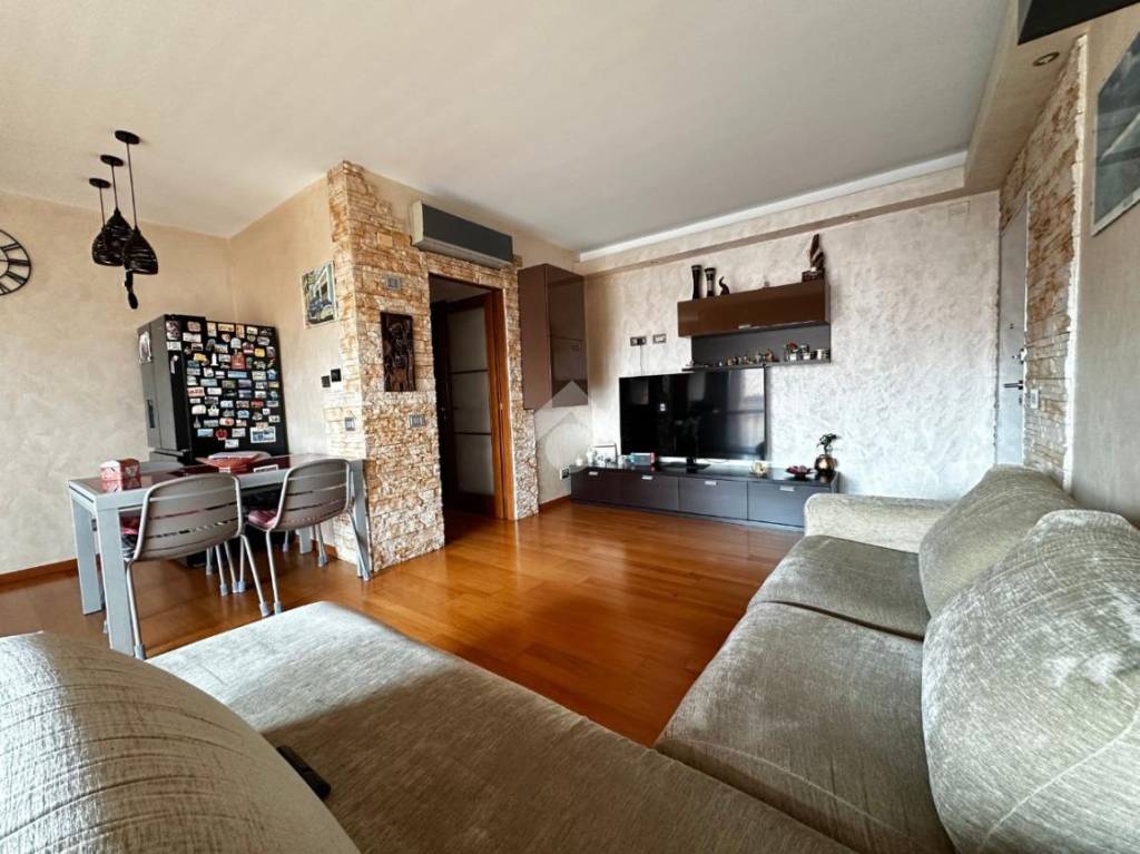 appartamento in vendita a Pessano con Bornago