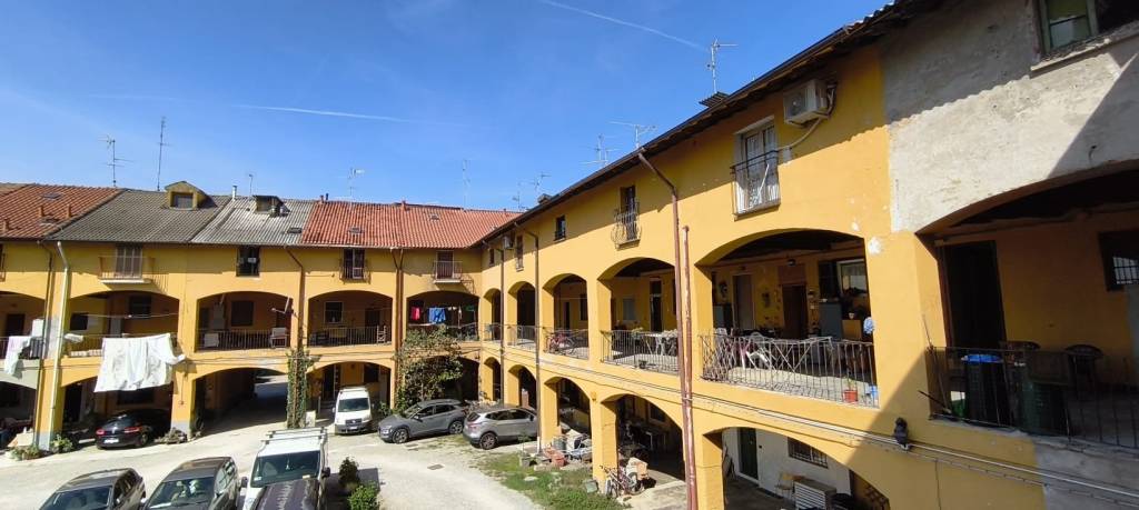 appartamento in vendita a Pessano con Bornago