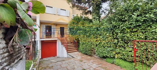 casa indipendente in vendita a Pessano con Bornago