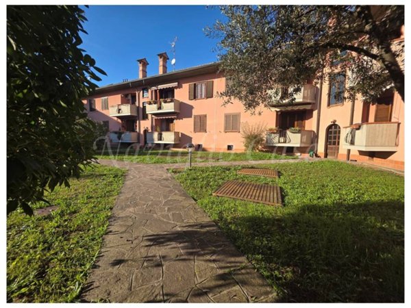 appartamento in vendita a Pessano con Bornago