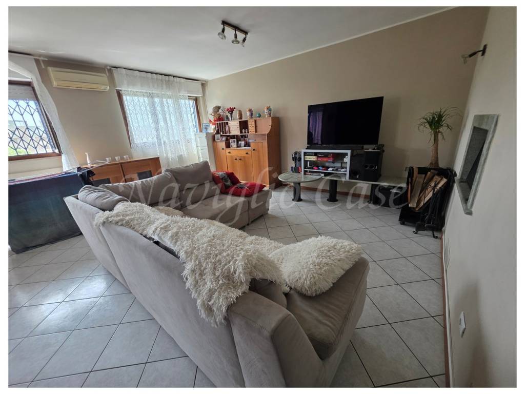 appartamento in vendita a Pessano con Bornago