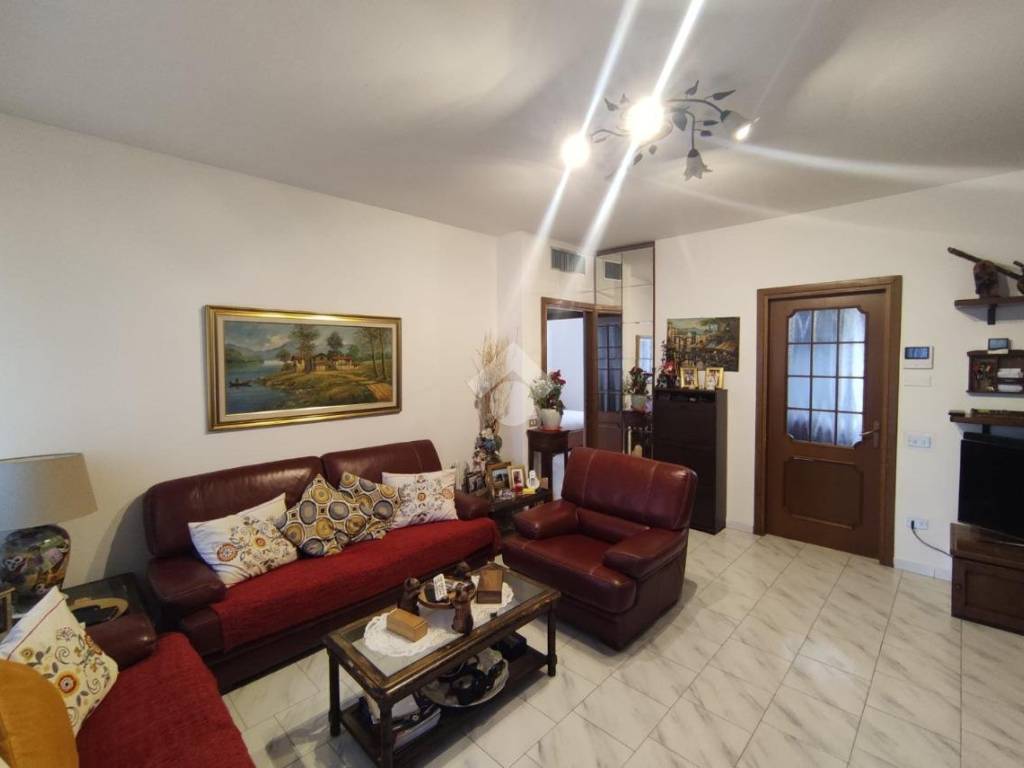 appartamento in vendita a Pessano con Bornago