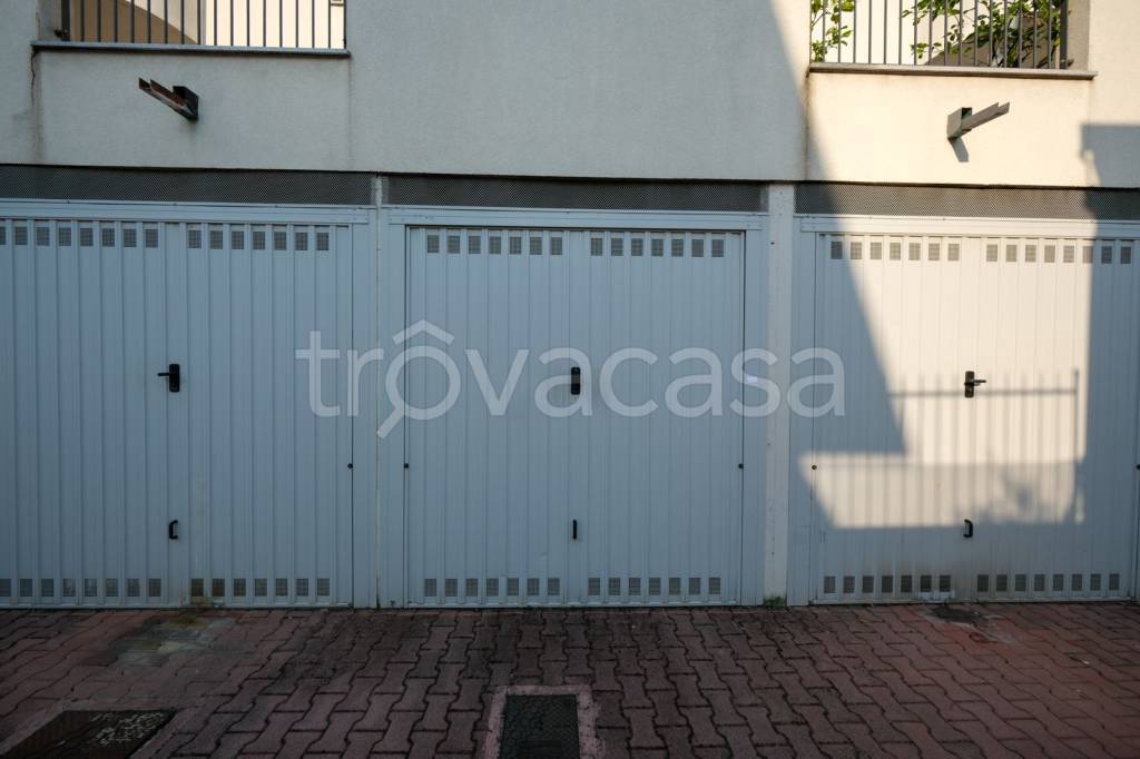 terreno edificabile in vendita a Pessano con Bornago