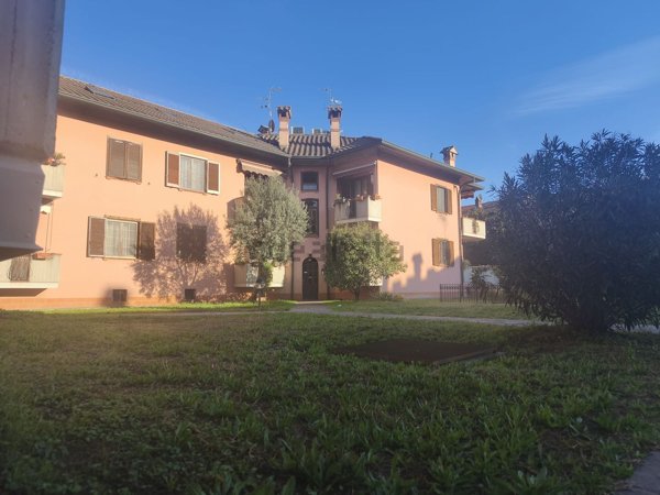 appartamento in vendita a Pessano con Bornago