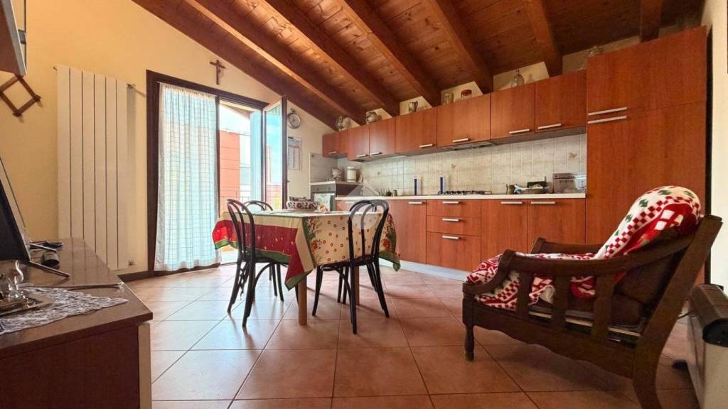 appartamento in vendita a Pessano con Bornago