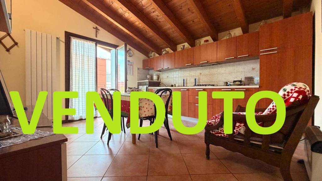 appartamento in vendita a Pessano con Bornago