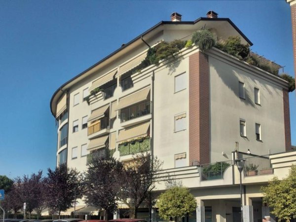 appartamento in vendita a Pessano con Bornago