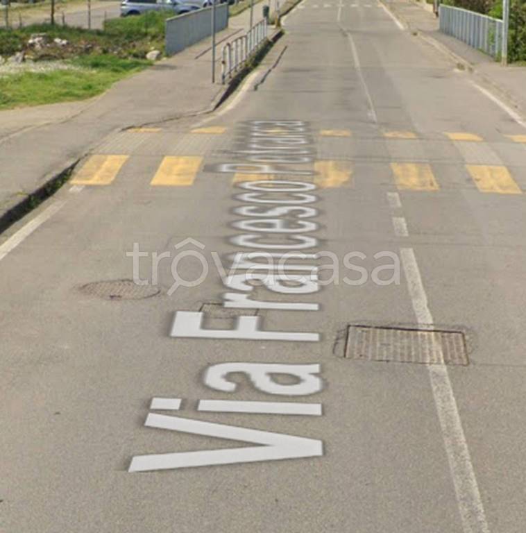 terreno edificabile in vendita a Pessano con Bornago