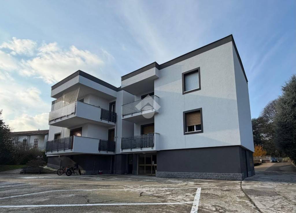 appartamento in vendita a Pessano con Bornago