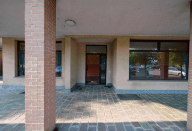 negozio in vendita a Pessano con Bornago