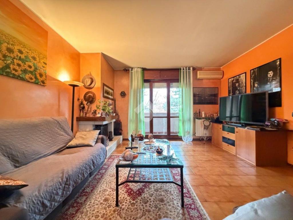 appartamento in vendita a Pessano con Bornago