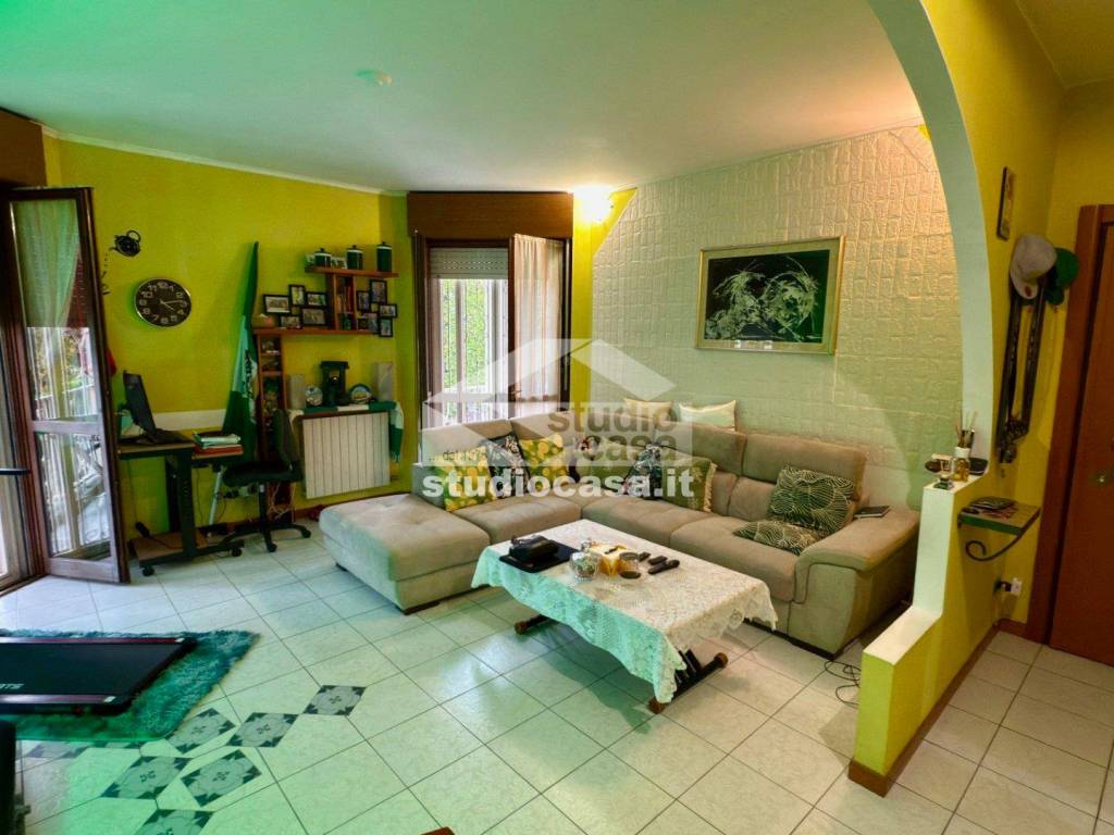 appartamento in vendita a Pessano con Bornago