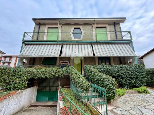 casa indipendente in vendita a Pessano con Bornago