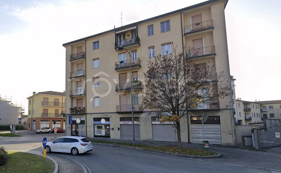 appartamento in vendita a Pessano con Bornago