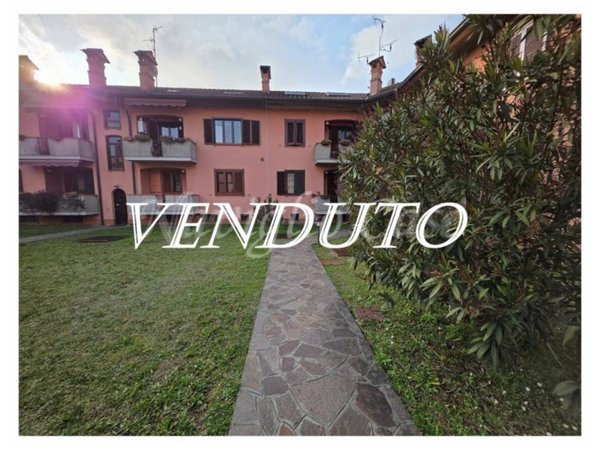 appartamento in vendita a Pessano con Bornago