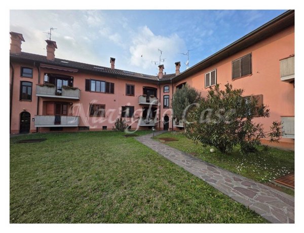 appartamento in vendita a Pessano con Bornago