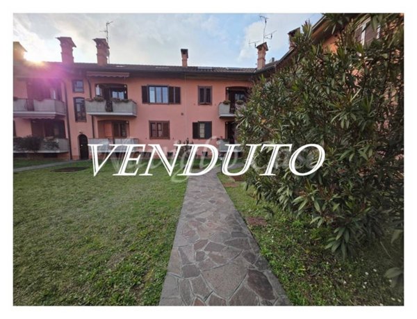 appartamento in vendita a Pessano con Bornago