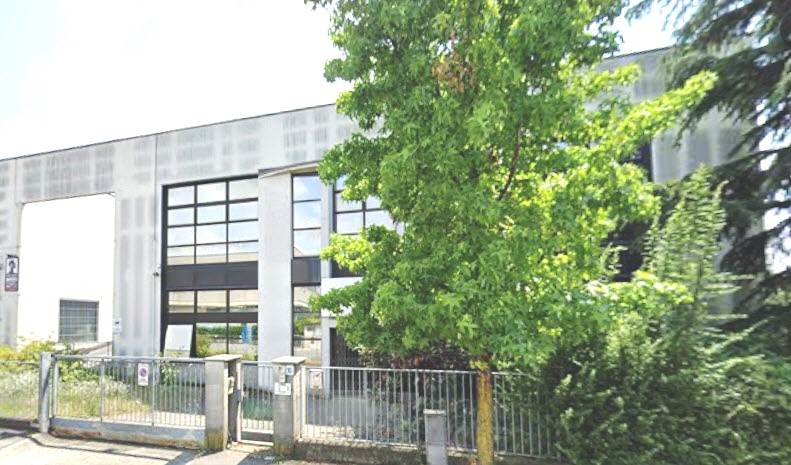 locale di sgombero in vendita a Pessano con Bornago