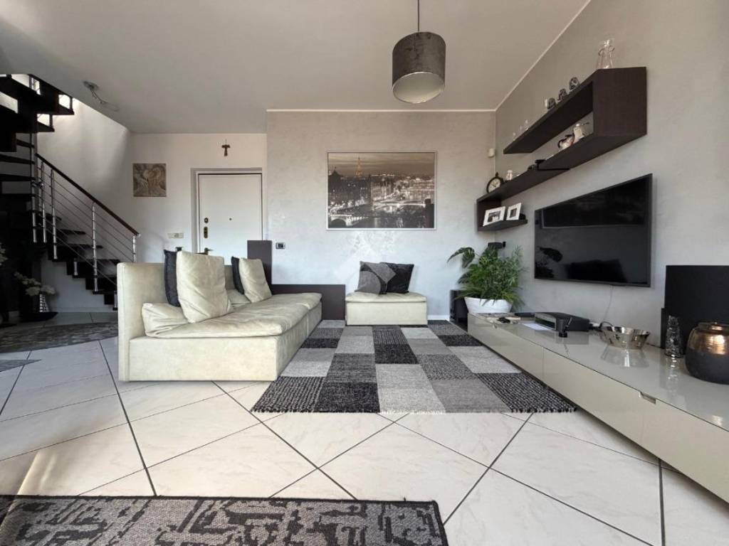 appartamento in vendita a Pessano con Bornago