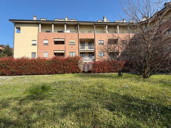 appartamento in vendita a Pessano con Bornago