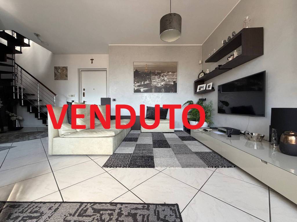 appartamento in vendita a Pessano con Bornago