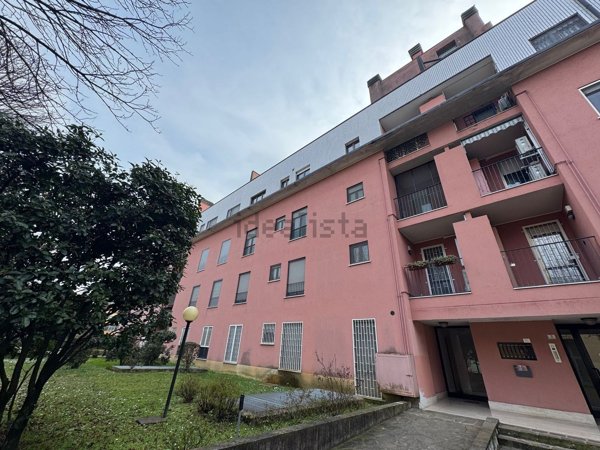 appartamento in vendita a Pessano con Bornago