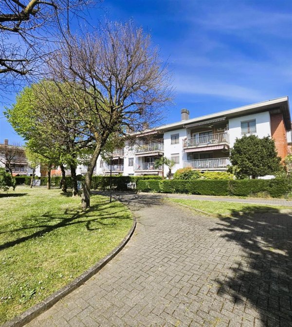 appartamento in vendita a Pessano con Bornago