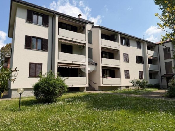 appartamento in vendita a Pessano con Bornago