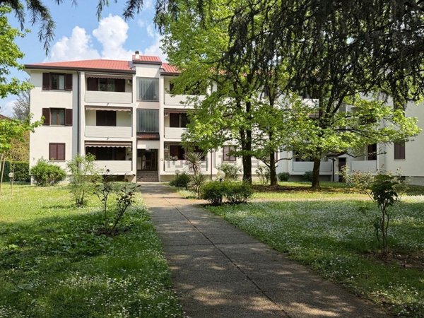 appartamento in vendita a Pessano con Bornago